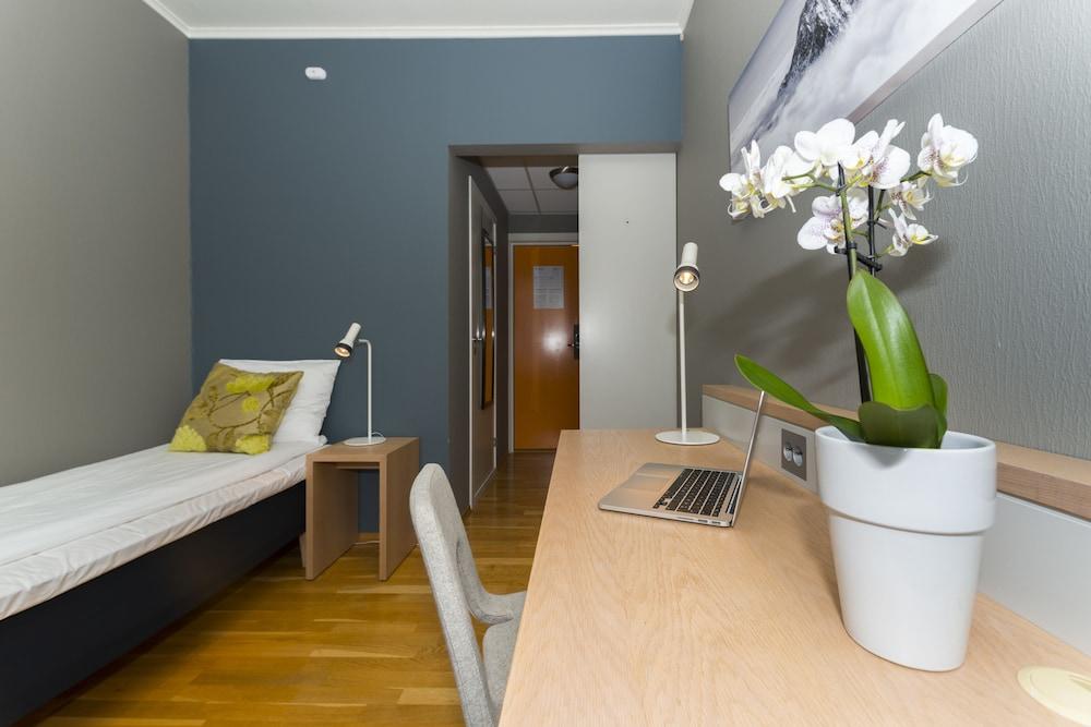 סבולבאר Hotel Aurora מראה חיצוני תמונה