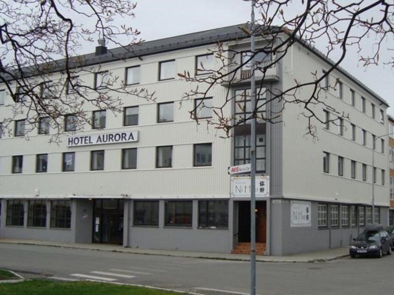 סבולבאר Hotel Aurora מראה חיצוני תמונה